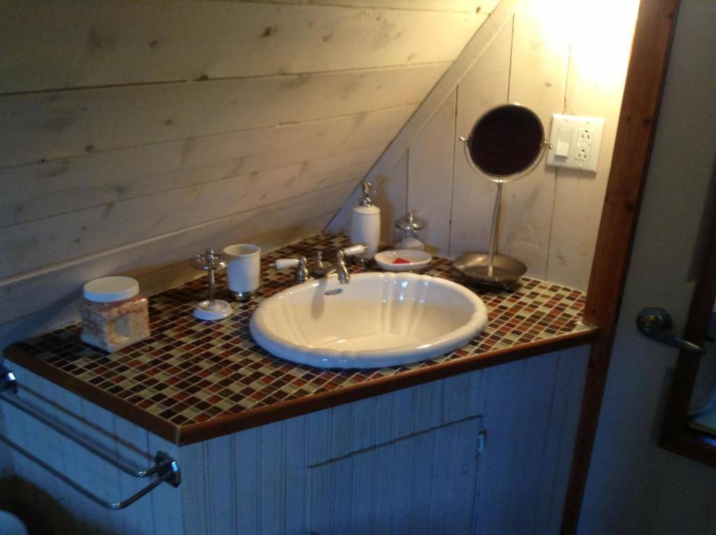 Gîte et Centre de Santé Au Coin De La Berge B&B&Wellness Centre Percé Habitación foto